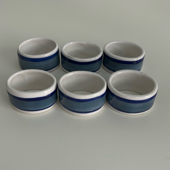 NWOT Crate&Barrel Stoneware Napkin Rings / Holders (Set of 6) - Picture 2 of 4